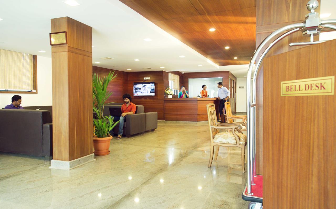 Hotel Rainbow Suites Kannur Exterior foto